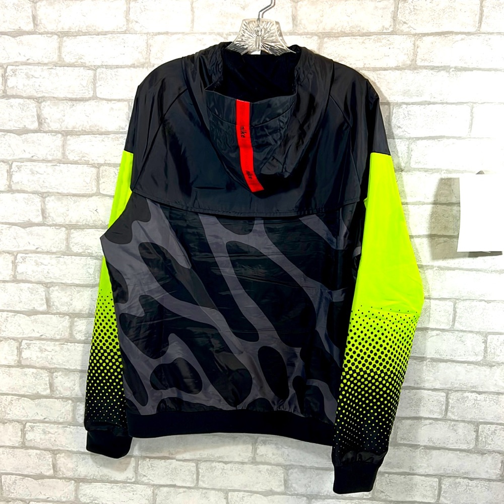 Nike sportswear windrunner retro jacket size Medium - Picture 9 of 15
